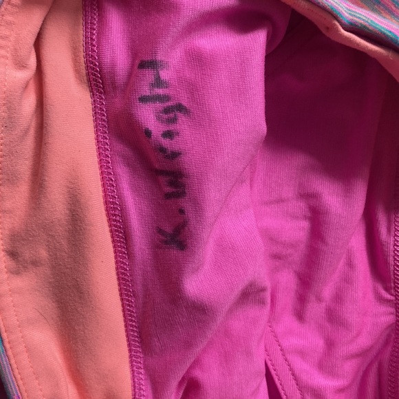 Lululemon iviva shorts - Picture 5 of 7